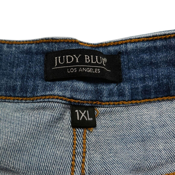 Judy Blue Plus 1XL Paint-Splatter Distressed Denim Shorts High-Rise Raw-Hem EUC - Picture 4 of 7